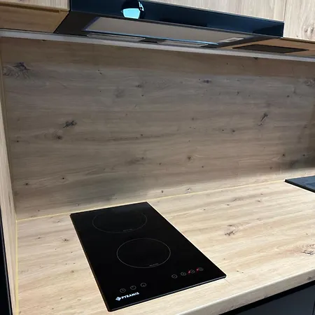 Q Business アパート