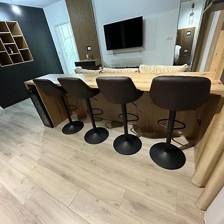 Q Business * Timişoara