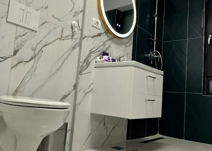 Apartment Q Business *